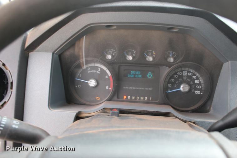 image for item DE8785 2011 Ford F550 Super Duty bucket truck