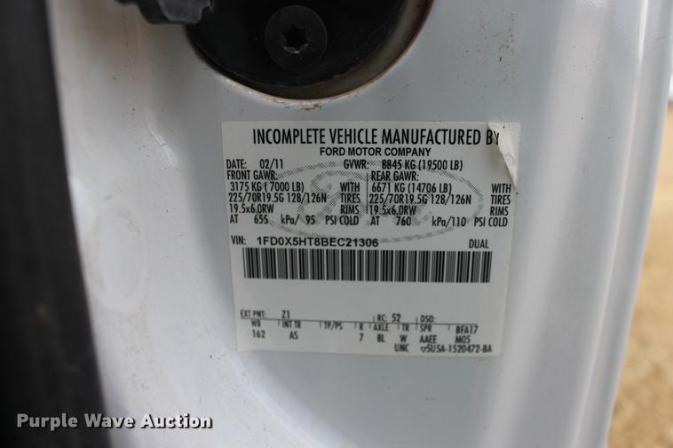 image for item DE8785 2011 Ford F550 Super Duty bucket truck