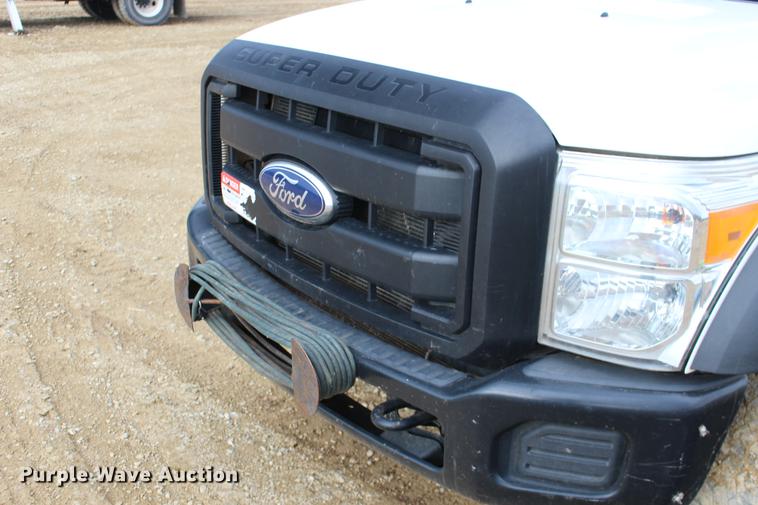 image for item DE8785 2011 Ford F550 Super Duty bucket truck