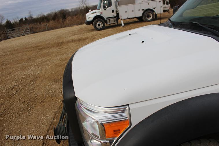 image for item DE8785 2011 Ford F550 Super Duty bucket truck
