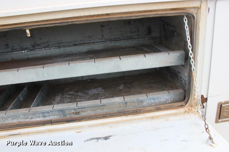 image for item DE8785 2011 Ford F550 Super Duty bucket truck