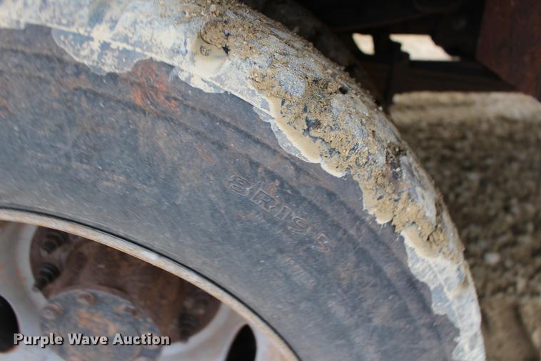 image for item DE8785 2011 Ford F550 Super Duty bucket truck