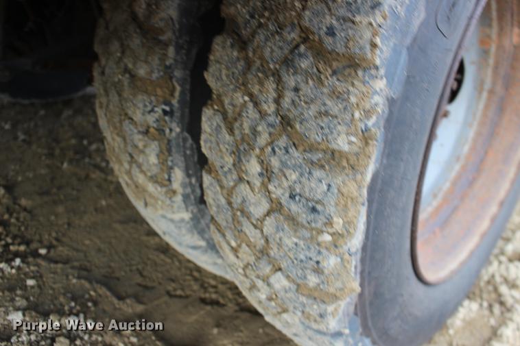 image for item DE8785 2011 Ford F550 Super Duty bucket truck