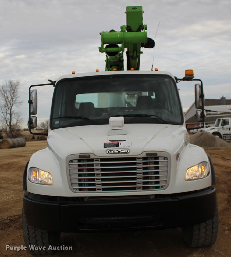 image for item DE8786 2013 Freightliner M2 106 bucket truck