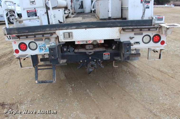 image for item DE8786 2013 Freightliner M2 106 bucket truck