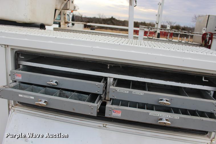 image for item DE8786 2013 Freightliner M2 106 bucket truck