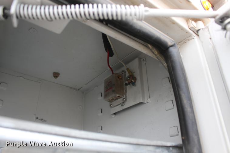 image for item DE8786 2013 Freightliner M2 106 bucket truck