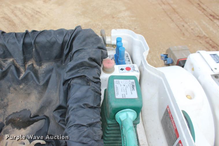 image for item DE8786 2013 Freightliner M2 106 bucket truck