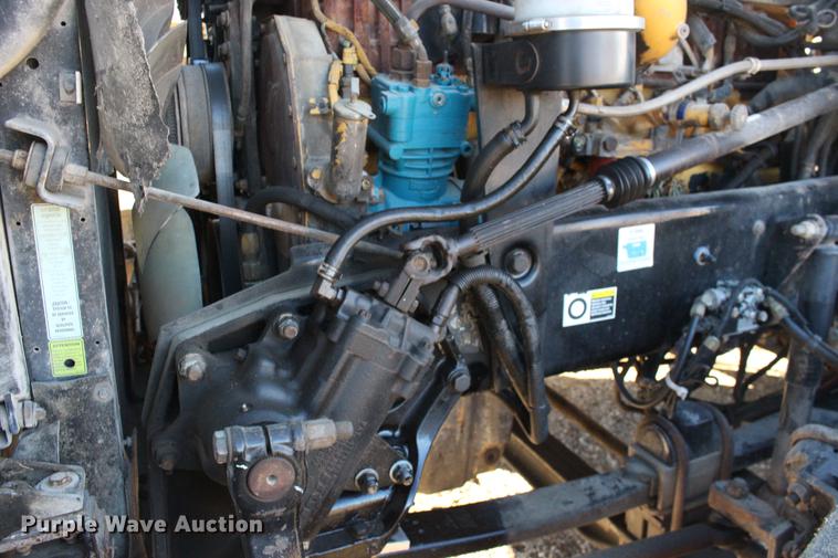 image for item DE8798 2007 Kenworth T600B semi truck