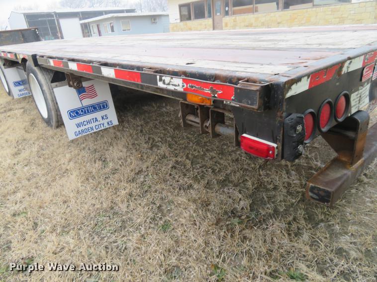 image for item DE8806 2009 Transcraft DTL-2100 drop deck trailer