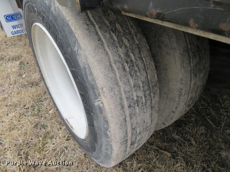 image for item DE8806 2009 Transcraft DTL-2100 drop deck trailer