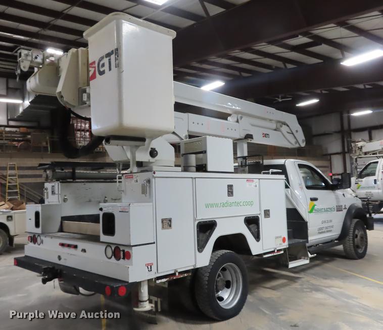 image for item DF1346 2014 Dodge Ram 5500 bucket truck