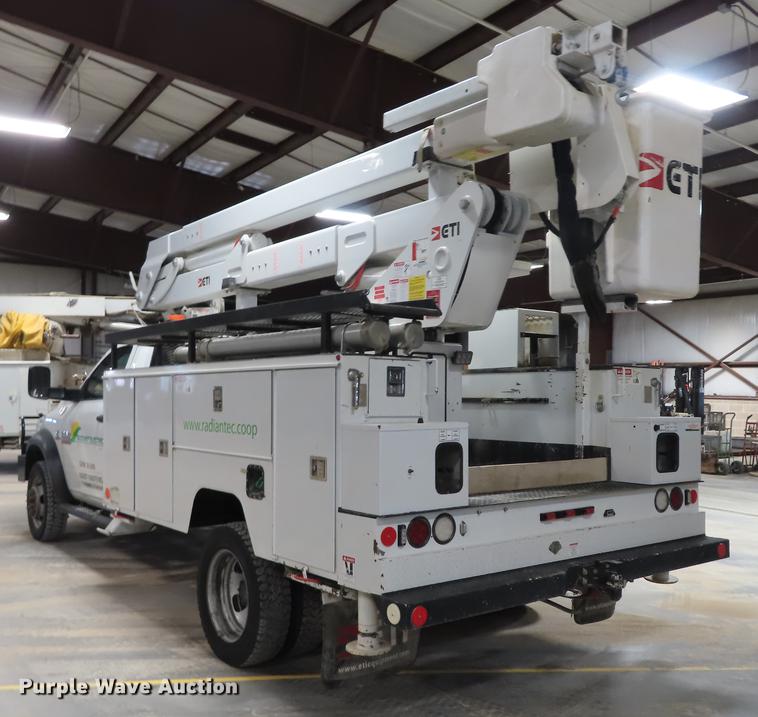 image for item DF1346 2014 Dodge Ram 5500 bucket truck