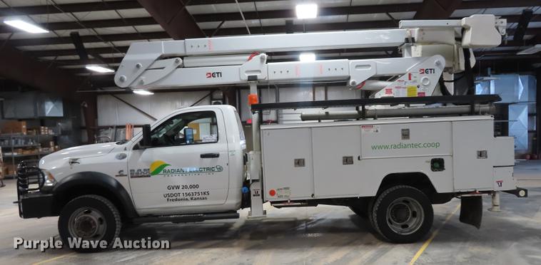 image for item DF1346 2014 Dodge Ram 5500 bucket truck