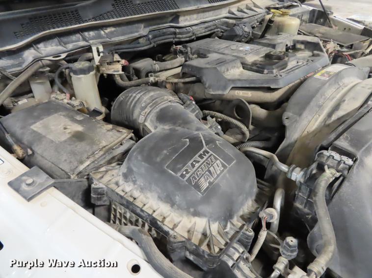 image for item DF1346 2014 Dodge Ram 5500 bucket truck