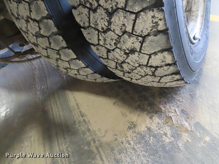 image for item DF1346 2014 Dodge Ram 5500 bucket truck