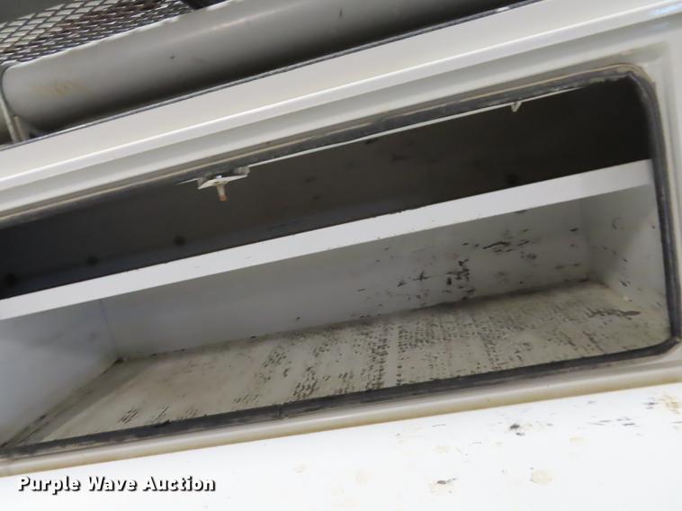 image for item DF1346 2014 Dodge Ram 5500 bucket truck