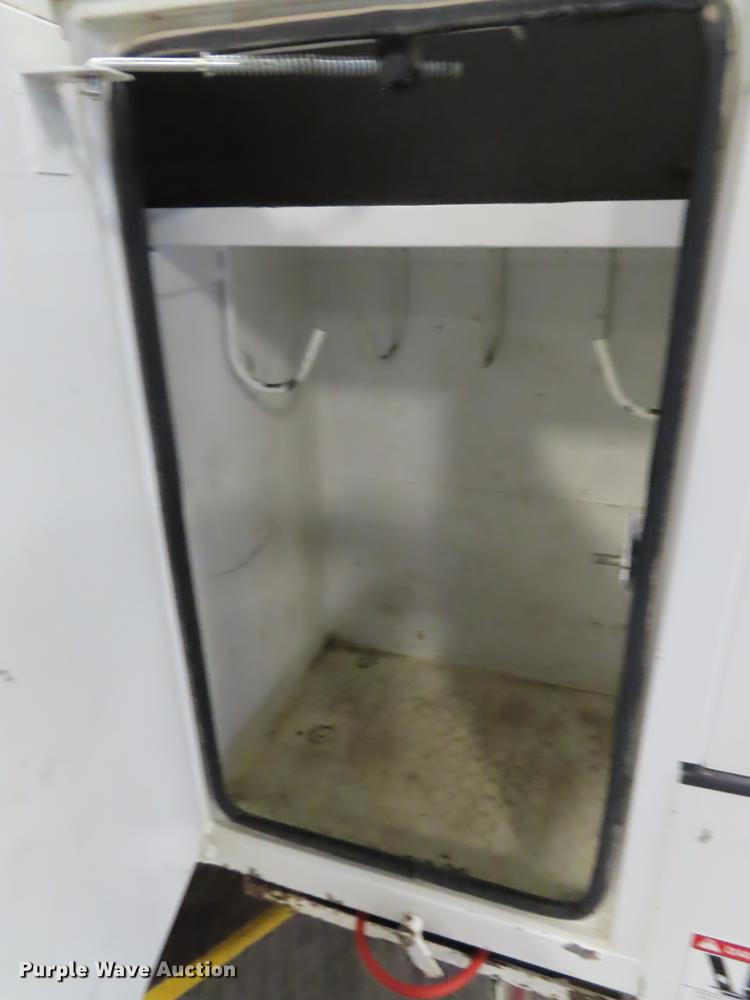 image for item DF1346 2014 Dodge Ram 5500 bucket truck