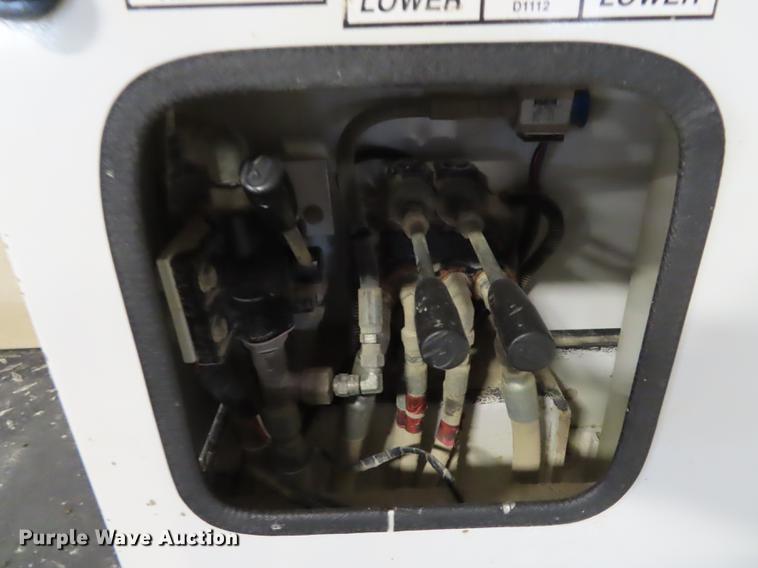 image for item DF1346 2014 Dodge Ram 5500 bucket truck