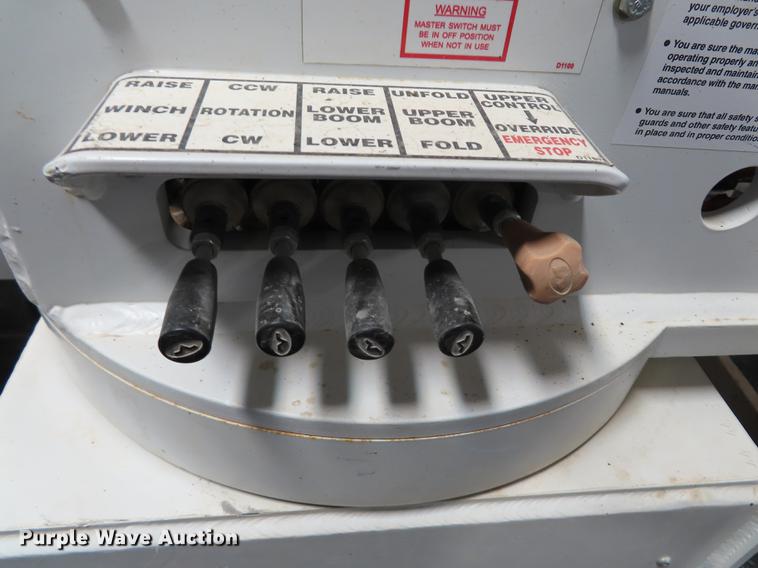 image for item DF1346 2014 Dodge Ram 5500 bucket truck