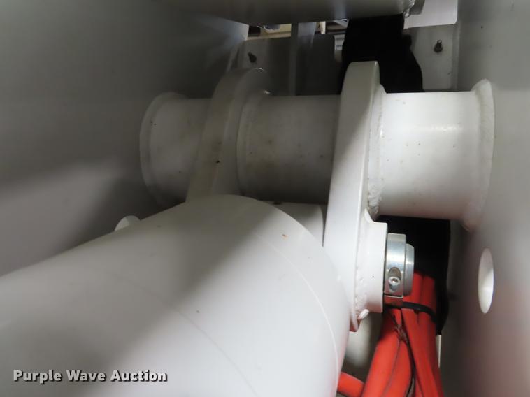 image for item DF1346 2014 Dodge Ram 5500 bucket truck