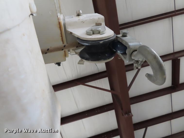 image for item DF1346 2014 Dodge Ram 5500 bucket truck