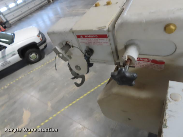 image for item DF1346 2014 Dodge Ram 5500 bucket truck