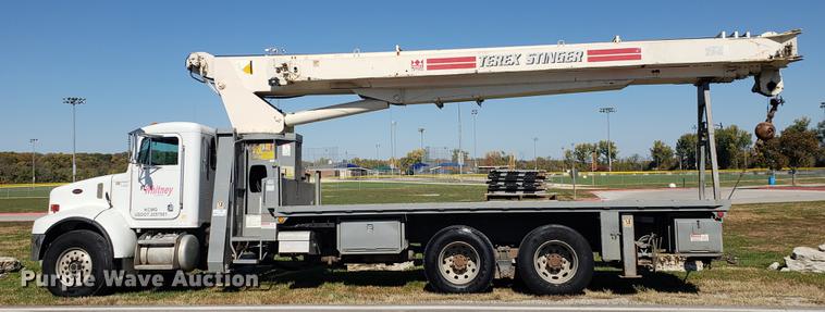 image for item DF2487 2002 Peterbilt 330 crane truck