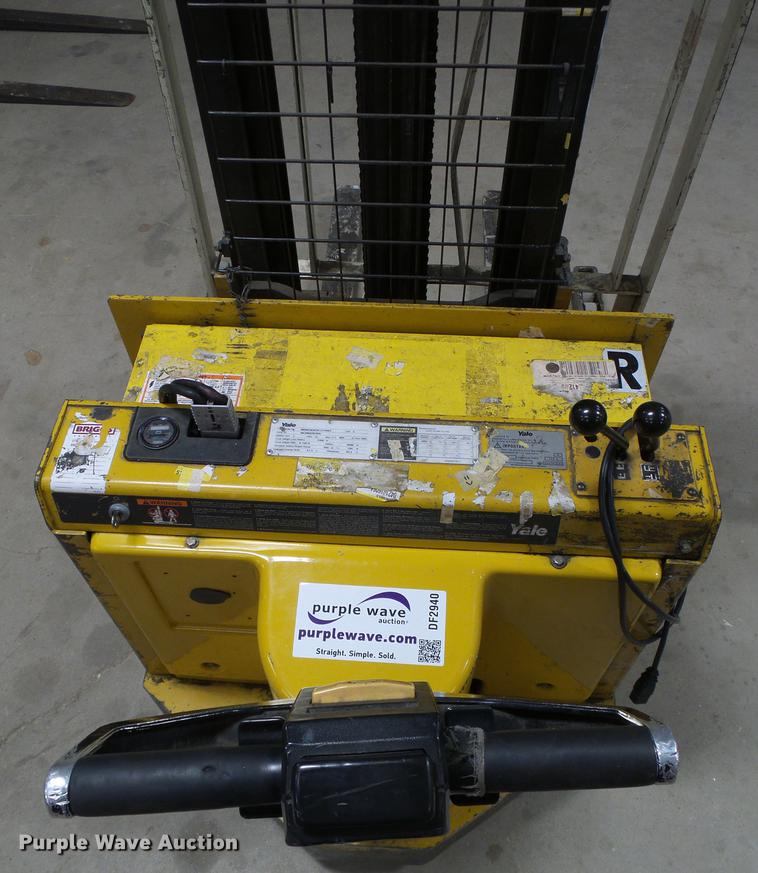 image for item DF2940 Yale MSW030SCN forklift