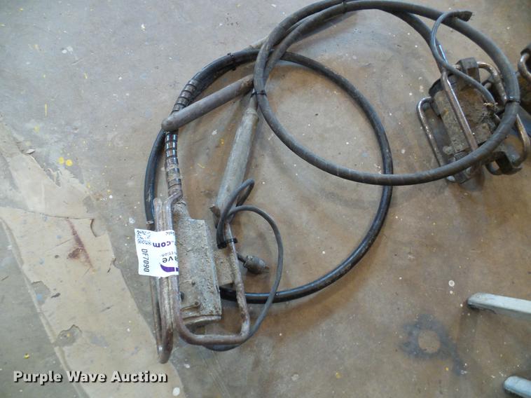 image for item DF7090 (3) concrete vibrators