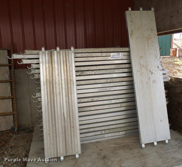 image for item DF7092 Universal Manufacturing scaffolding planks