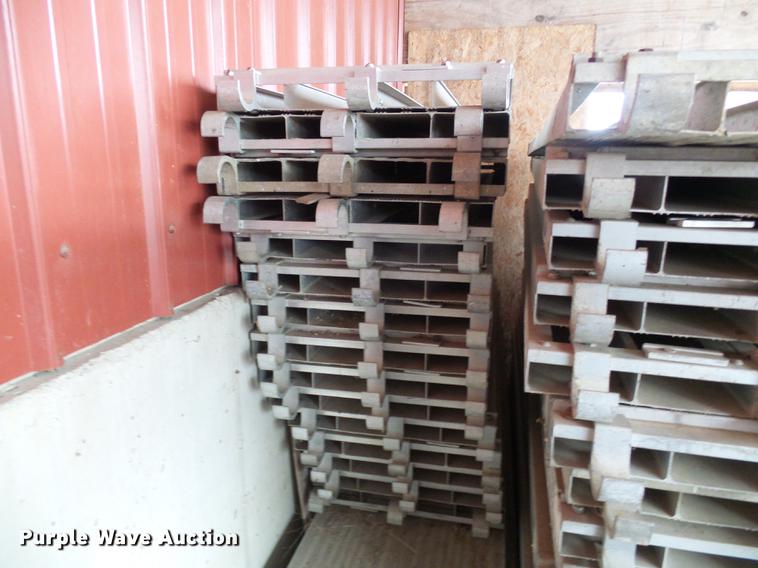 image for item DF7092 Universal Manufacturing scaffolding planks