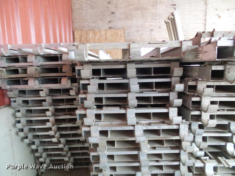 image for item DF7092 Universal Manufacturing scaffolding planks