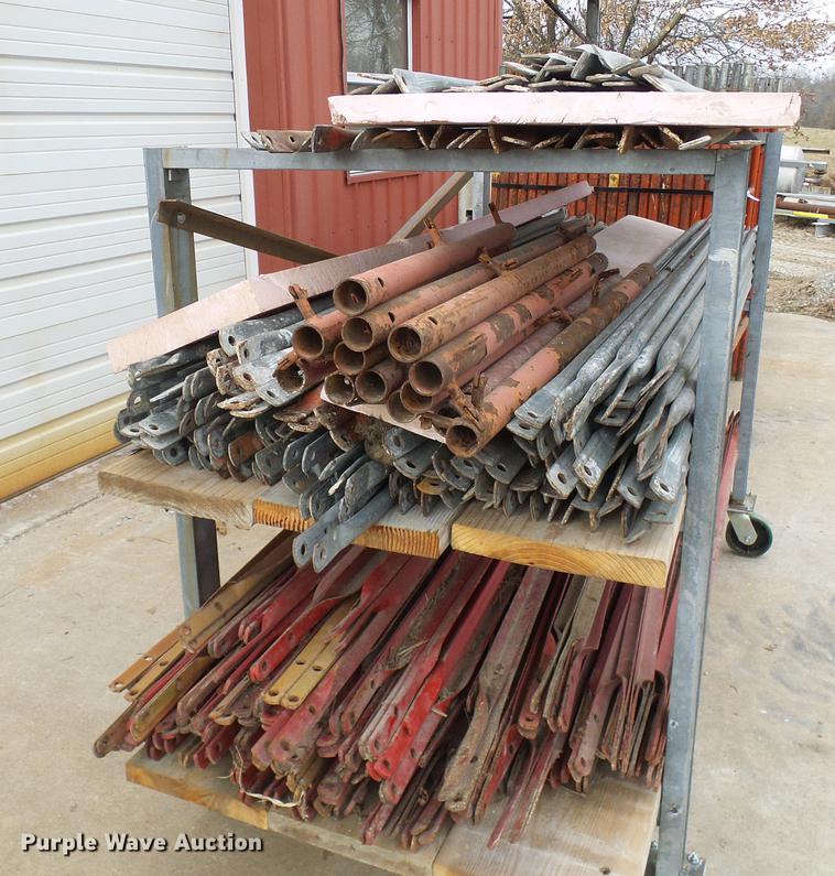 image for item DF7093 Universal Manufacturing scaffolding