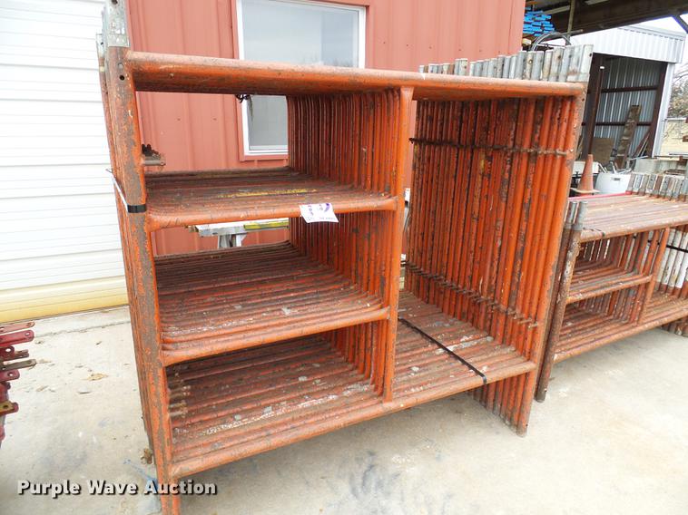 image for item DF7093 Universal Manufacturing scaffolding