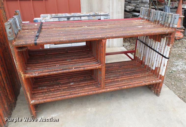 image for item DF7093 Universal Manufacturing scaffolding