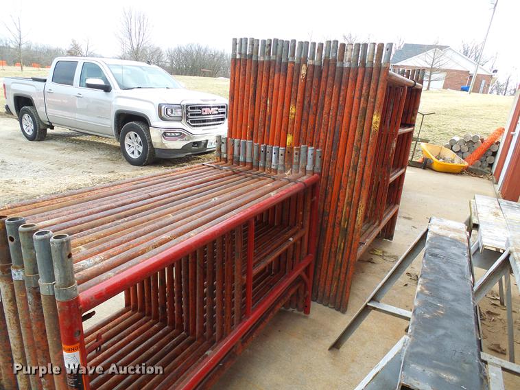 image for item DF7093 Universal Manufacturing scaffolding