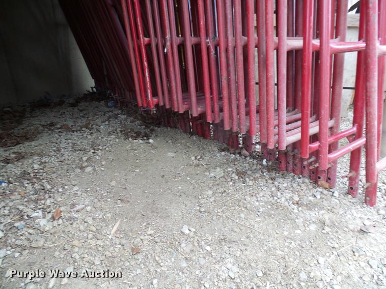 image for item DF7093 Universal Manufacturing scaffolding