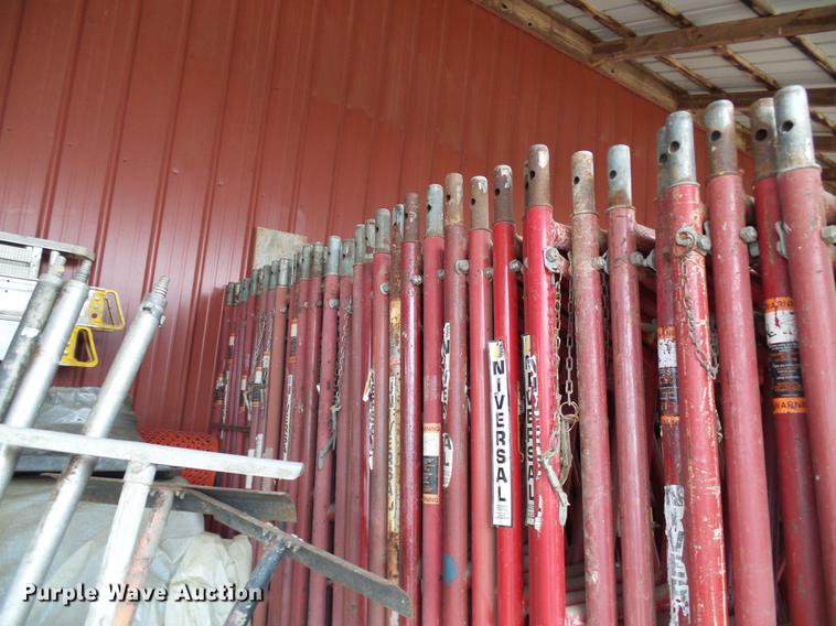 image for item DF7093 Universal Manufacturing scaffolding