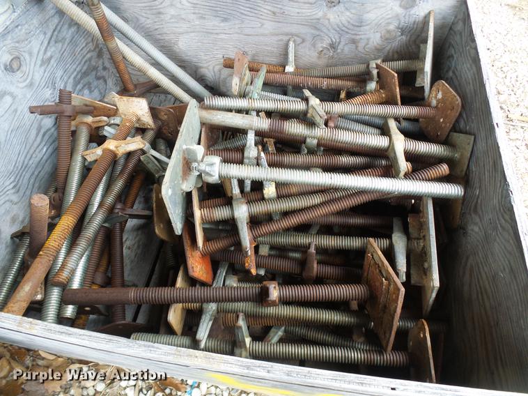 image for item DF7093 Universal Manufacturing scaffolding