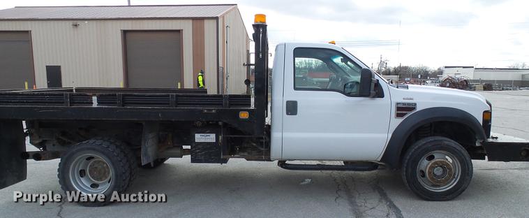 image for item DF7097 2008 Ford F550 Super Duty dump flatbed truck
