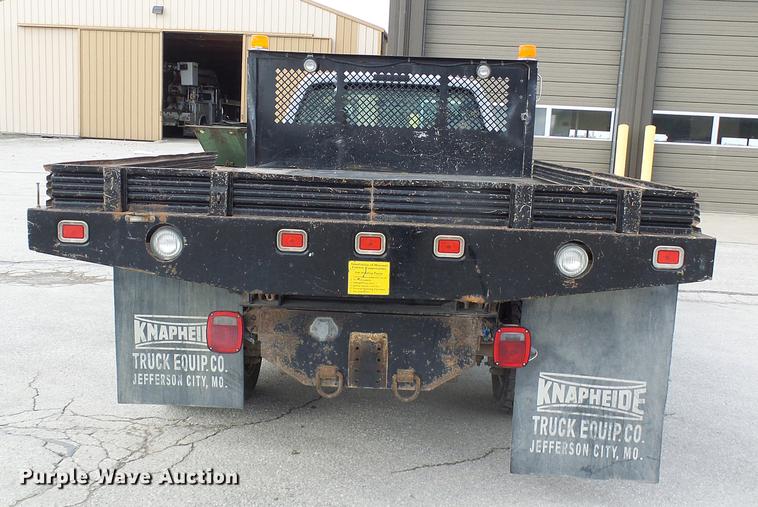 image for item DF7097 2008 Ford F550 Super Duty dump flatbed truck