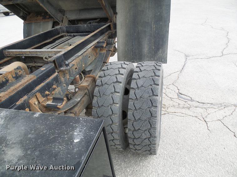 image for item DF7097 2008 Ford F550 Super Duty dump flatbed truck
