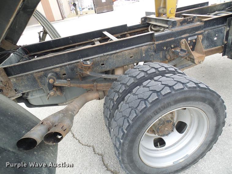 image for item DF7097 2008 Ford F550 Super Duty dump flatbed truck