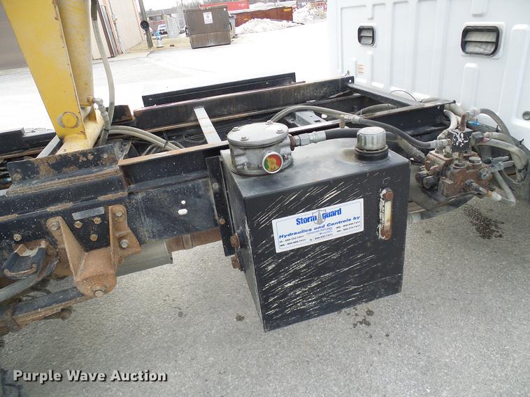 image for item DF7097 2008 Ford F550 Super Duty dump flatbed truck