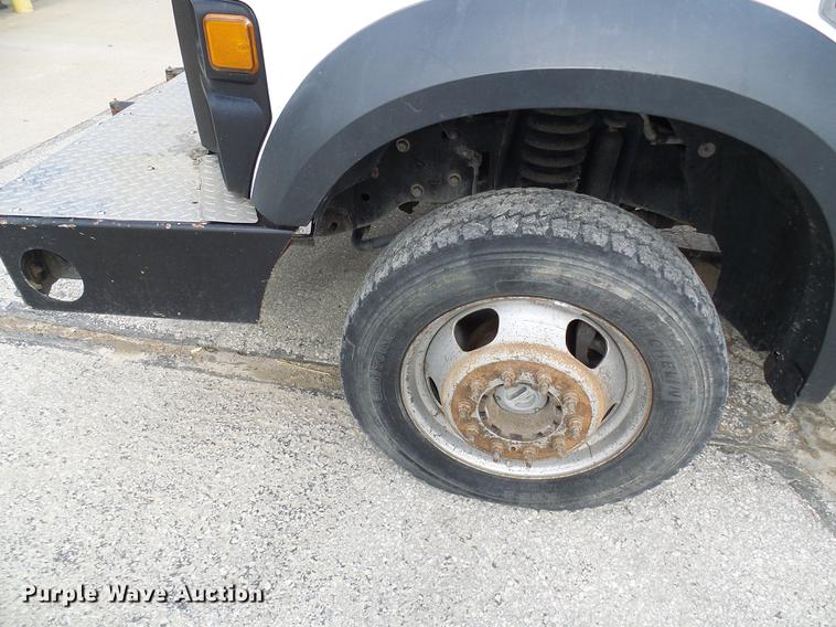 image for item DF7097 2008 Ford F550 Super Duty dump flatbed truck