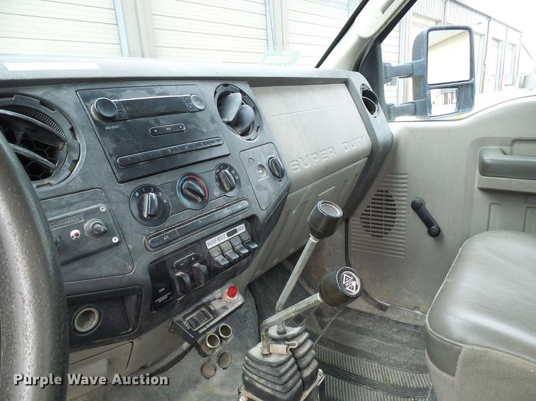 image for item DF7097 2008 Ford F550 Super Duty dump flatbed truck