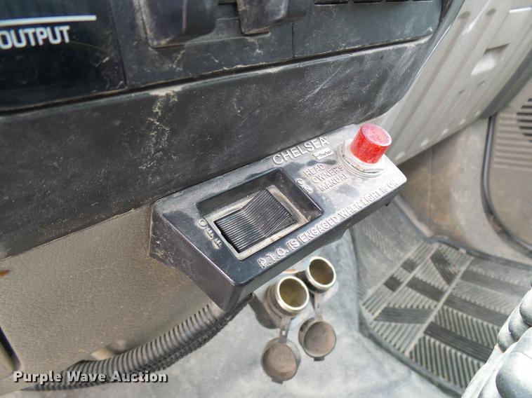 image for item DF7097 2008 Ford F550 Super Duty dump flatbed truck