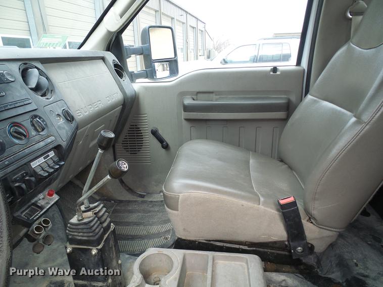 image for item DF7097 2008 Ford F550 Super Duty dump flatbed truck