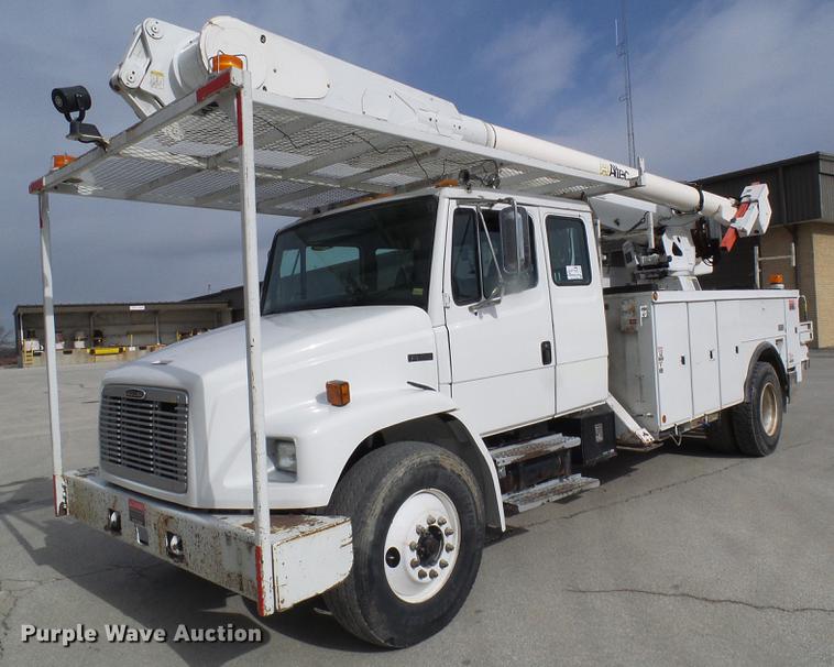 image for item DF7101 2003 Freightliner Business Class M2 bucket truck